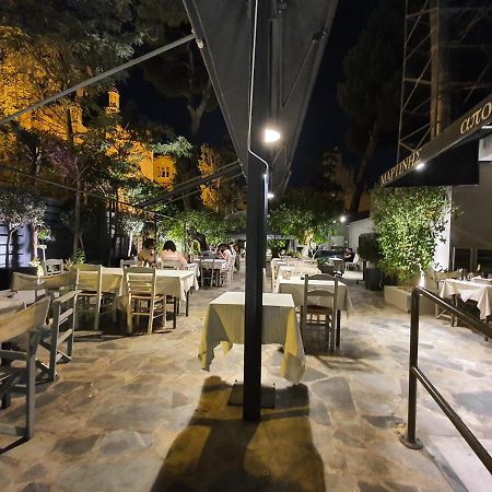 Lukas-2 B/R Luxurious Flat With Veranda Appartamento Atene Esterno foto