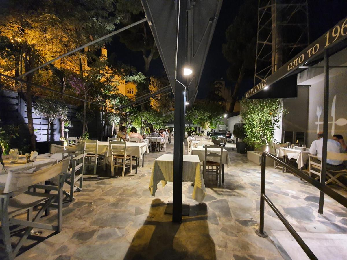 Lukas-2 B/R Luxurious Flat With Veranda Appartamento Atene Esterno foto